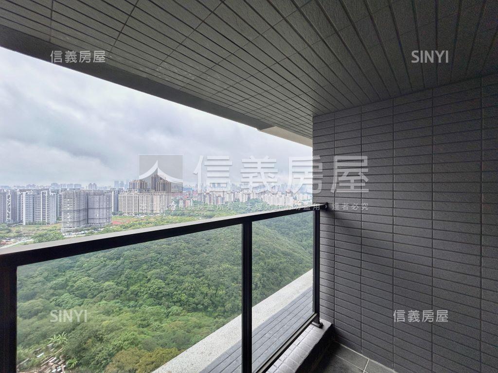 富宇上城高樓景觀３房房屋室內格局與周邊環境