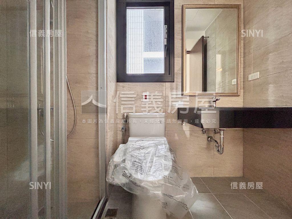 富宇上城高樓景觀３房房屋室內格局與周邊環境