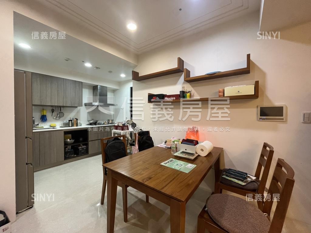 湖心泊三房平車有視野房屋室內格局與周邊環境