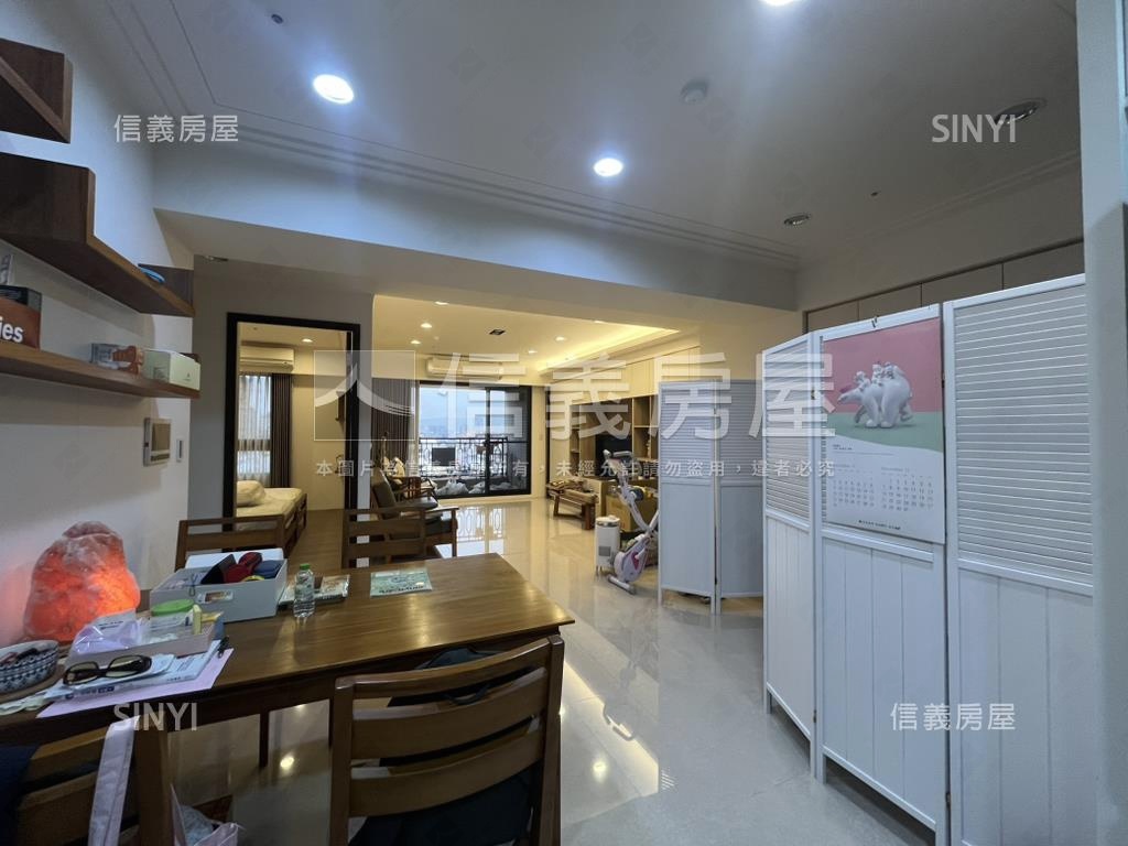 湖心泊三房平車有視野房屋室內格局與周邊環境