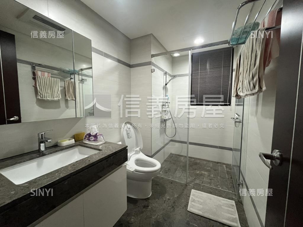 湖心泊三房平車有視野房屋室內格局與周邊環境