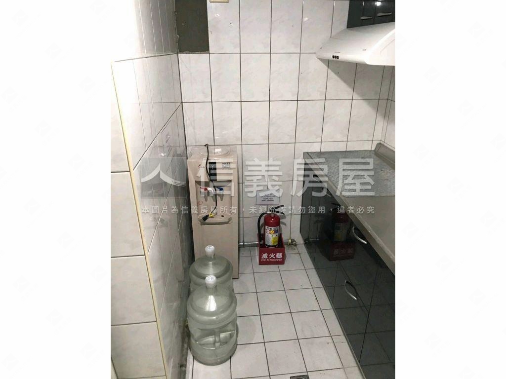 便宜桃園八德區中華路電梯房屋室內格局與周邊環境