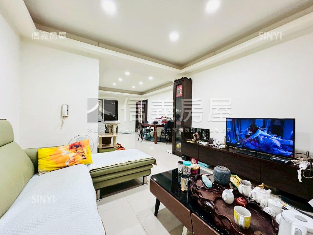 關渡水鳥朝南漂亮美三房房屋室內格局與周邊環境