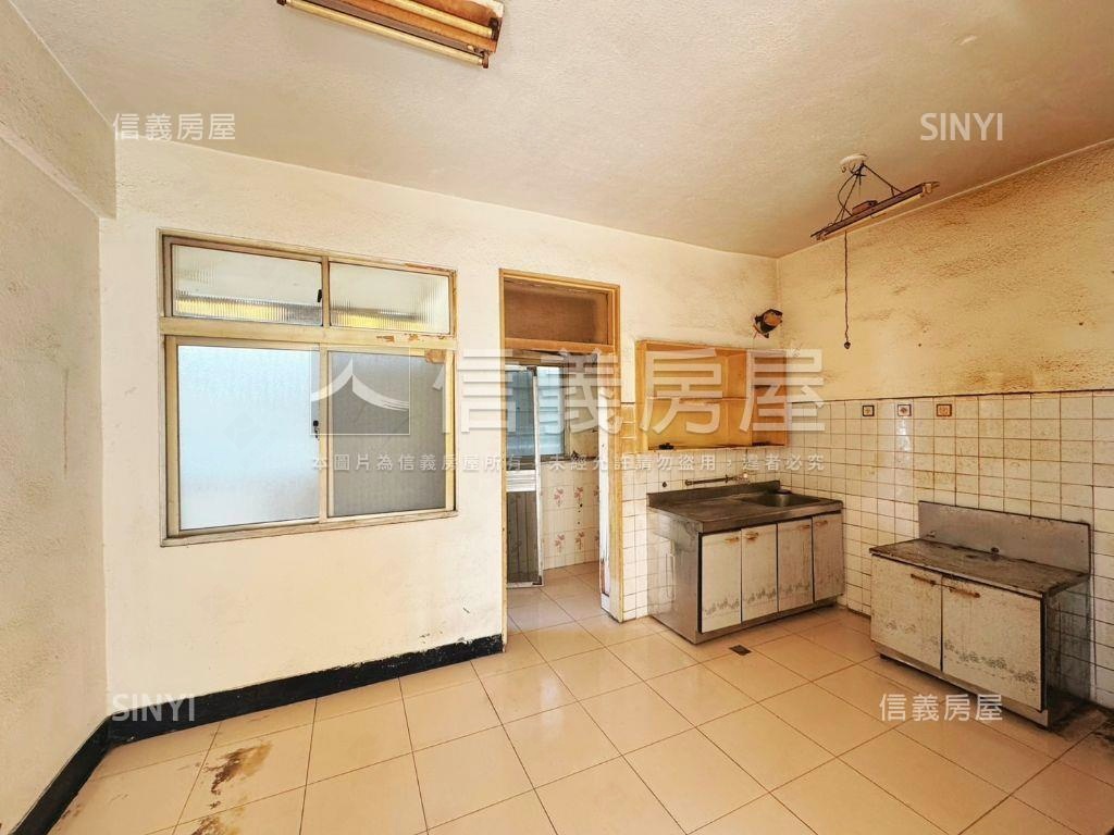 近金華市場三樓寓房屋室內格局與周邊環境
