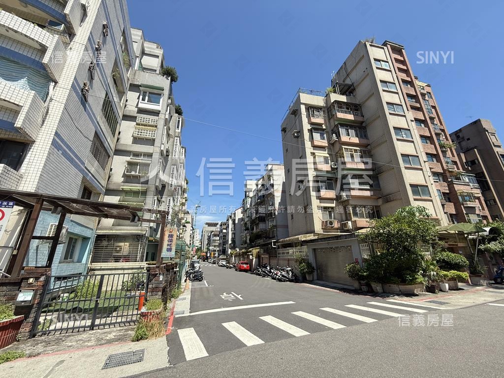 長堤雙囍挑高美屋房屋室內格局與周邊環境
