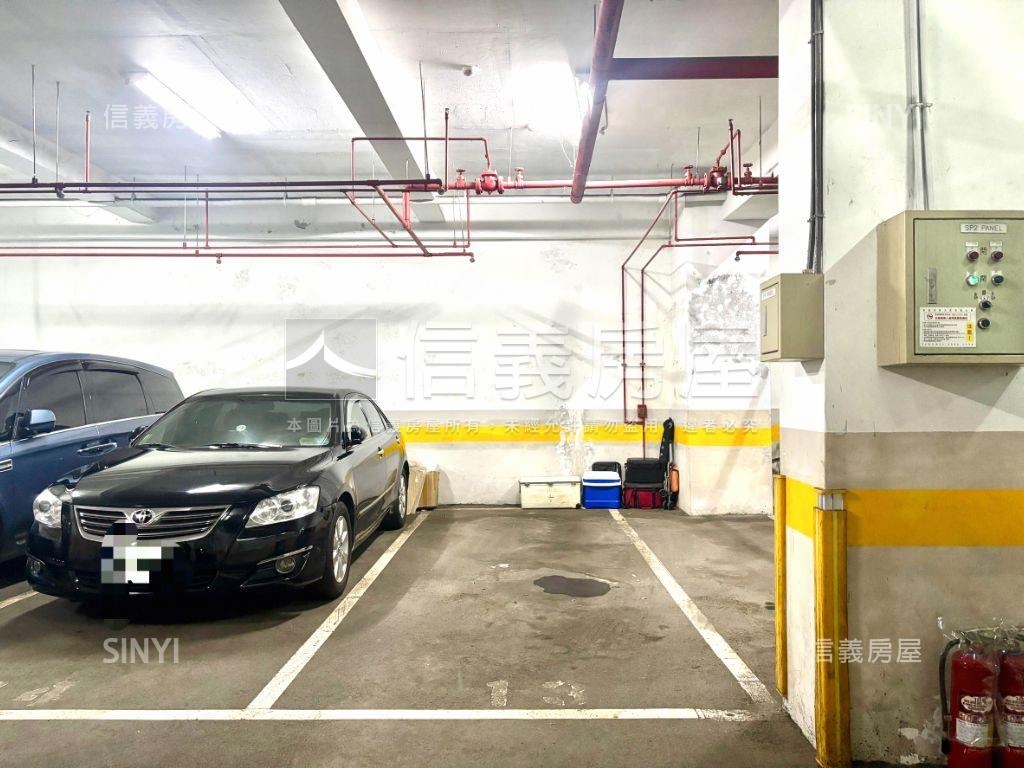 堤香水岸美四房車位房屋室內格局與周邊環境