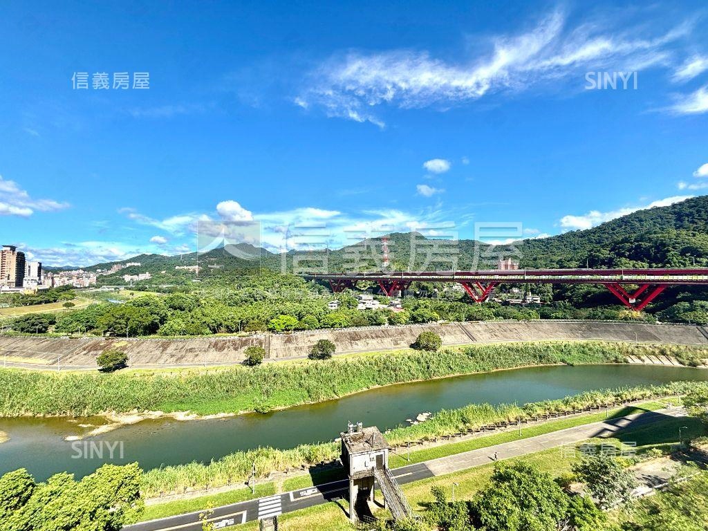 堤香水岸美四房車位房屋室內格局與周邊環境