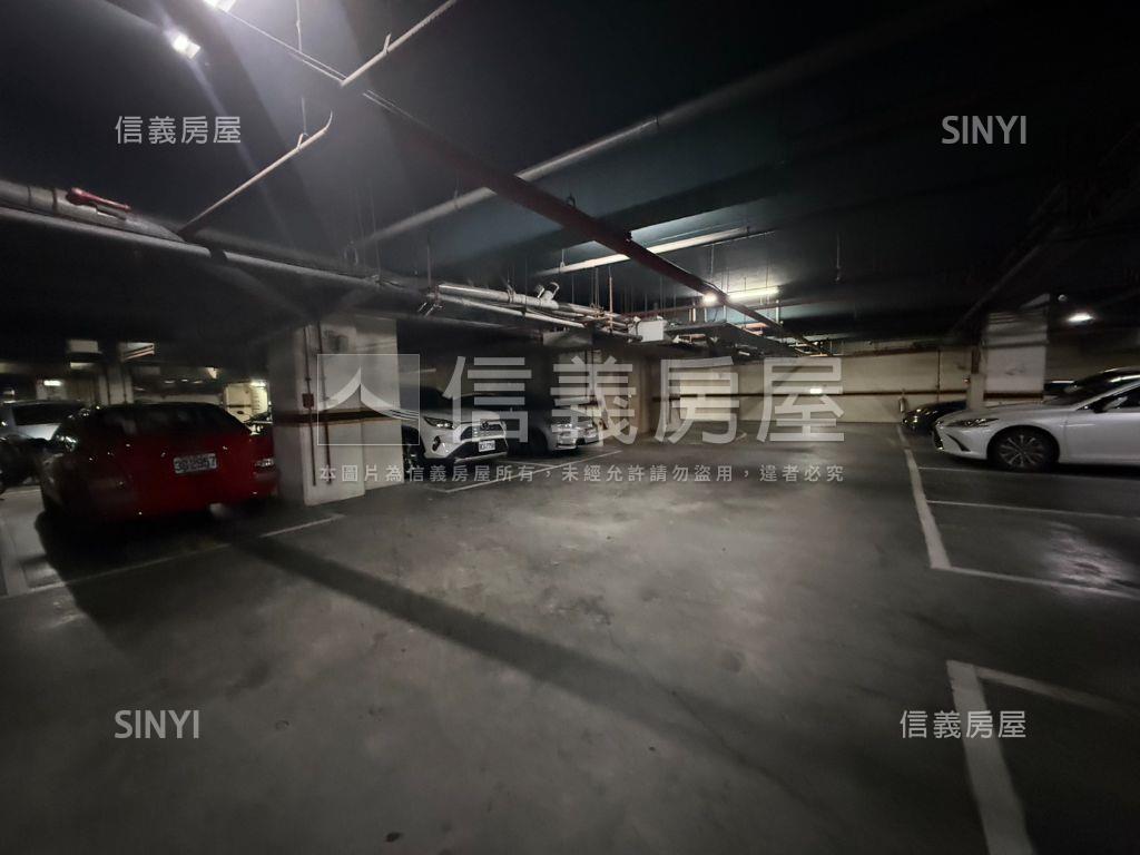 林口公園路電梯三房車位房屋室內格局與周邊環境