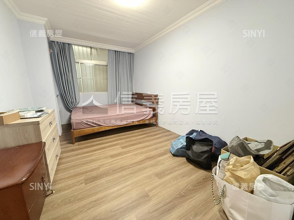 頂溪靜巷大空間車庫一樓房屋室內格局與周邊環境