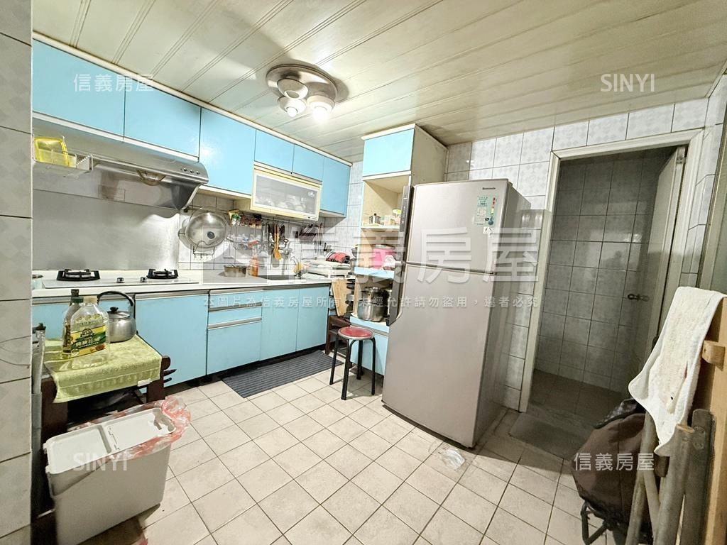 頂溪靜巷大空間車庫一樓房屋室內格局與周邊環境