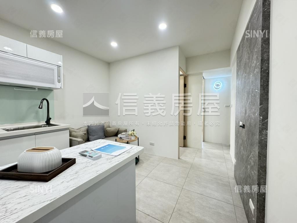 鹽埕愛河畔精裝美１＋１房房屋室內格局與周邊環境