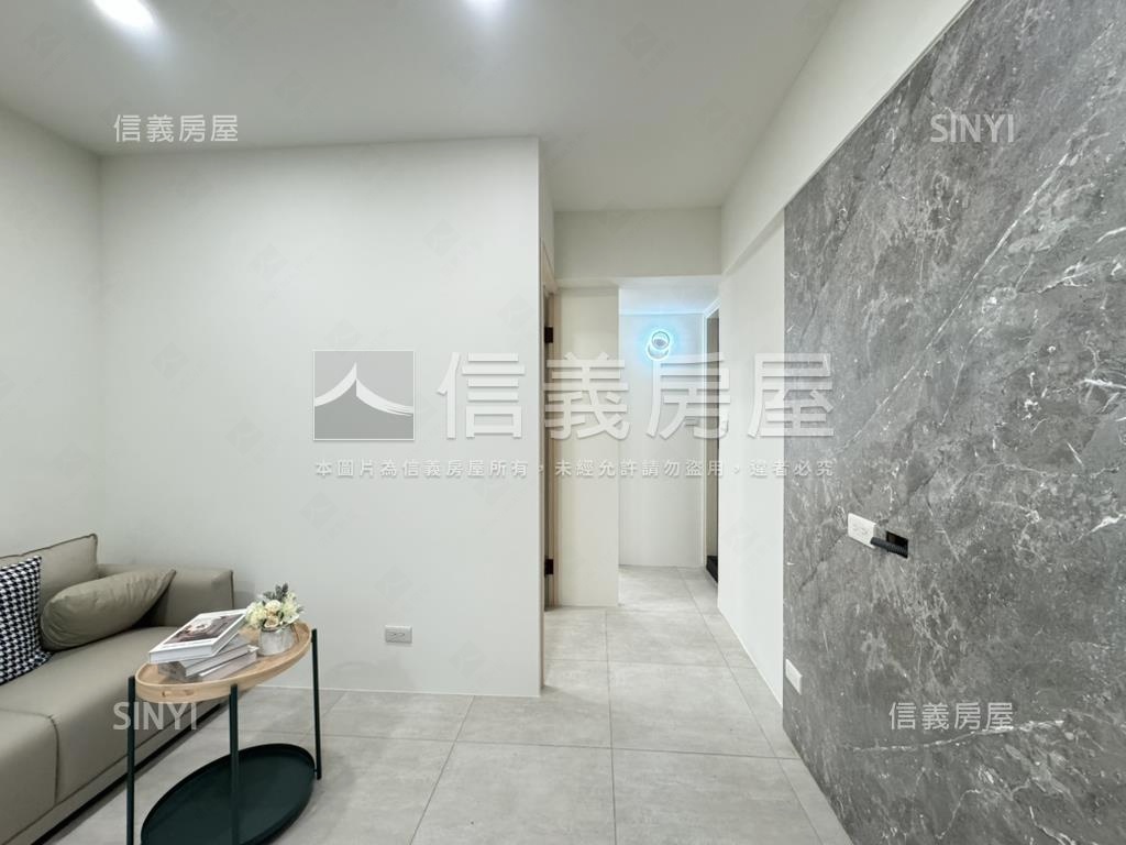 鹽埕愛河畔精裝美１＋１房房屋室內格局與周邊環境