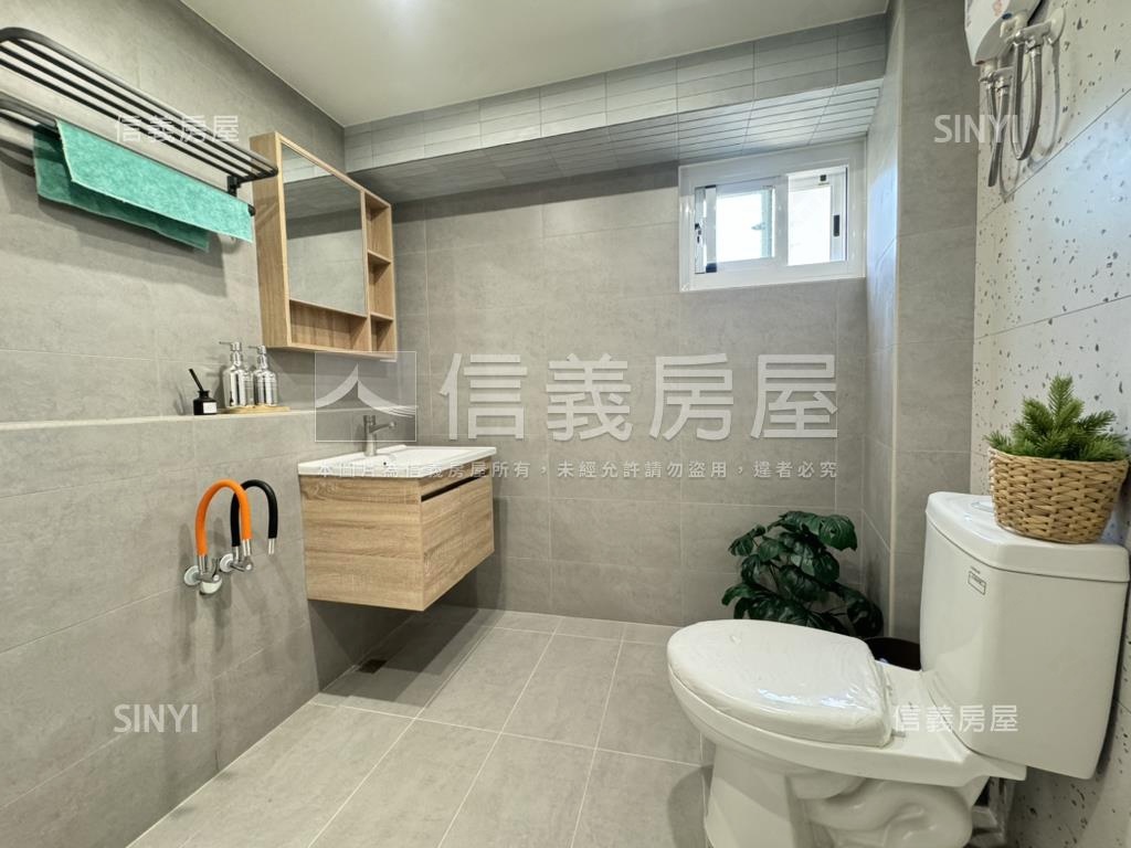 鹽埕愛河畔精裝美１＋１房房屋室內格局與周邊環境