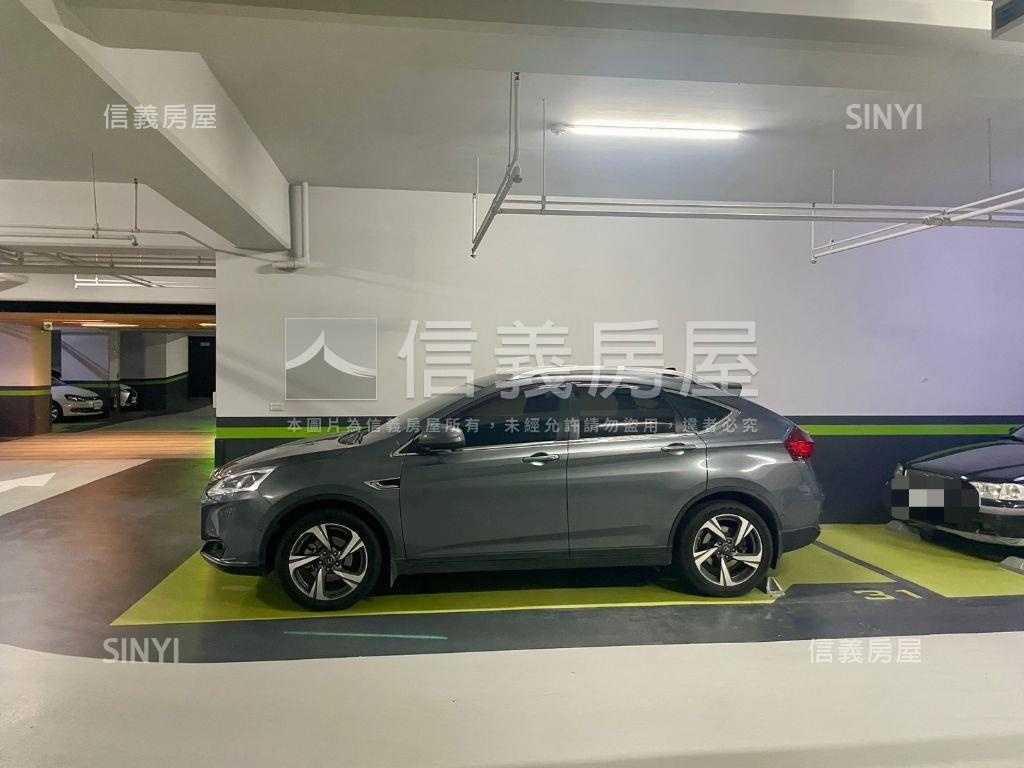 米蘭達面洽溪路３房車位房屋室內格局與周邊環境