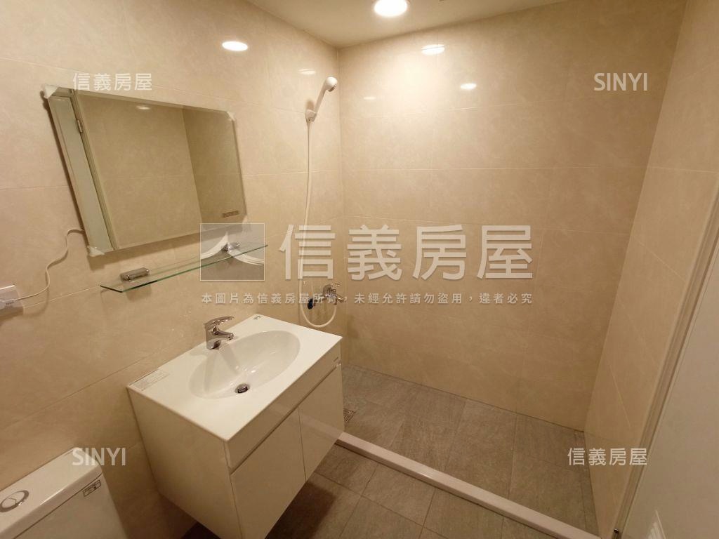 俗擱大碗ａ兩房快點進來看房屋室內格局與周邊環境