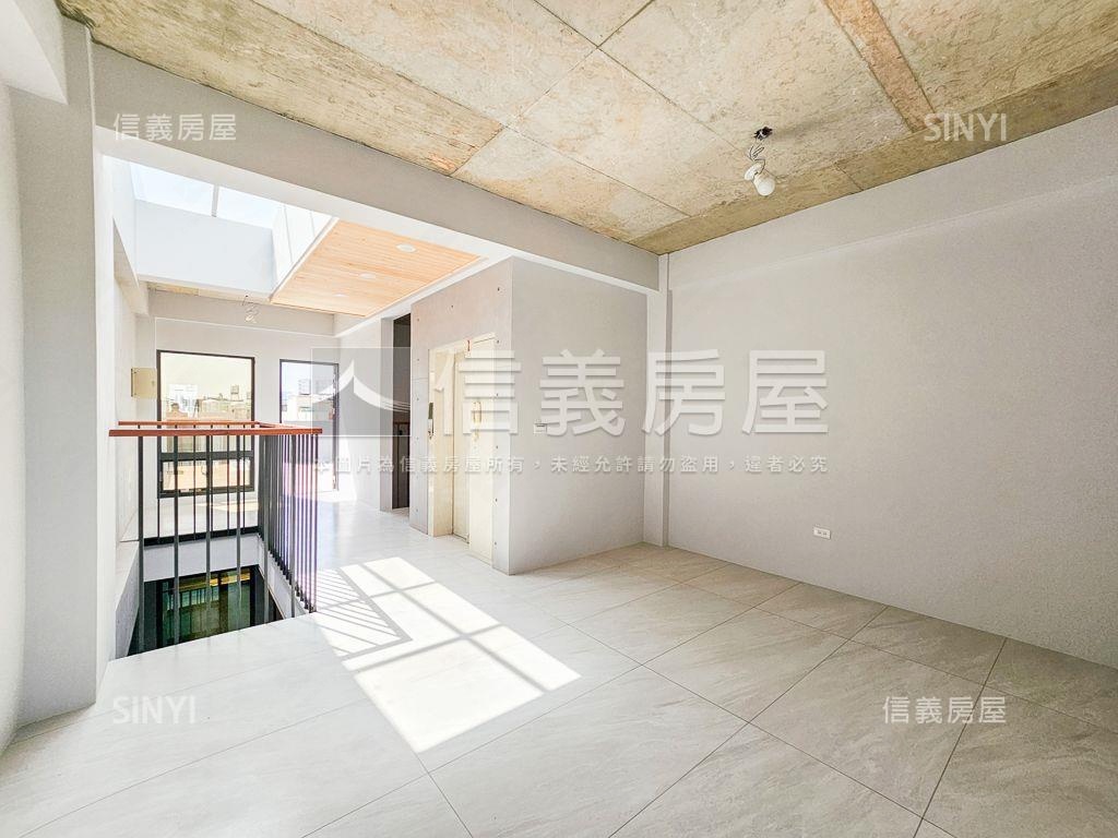 新屋市區全新電梯別墅房屋室內格局與周邊環境
