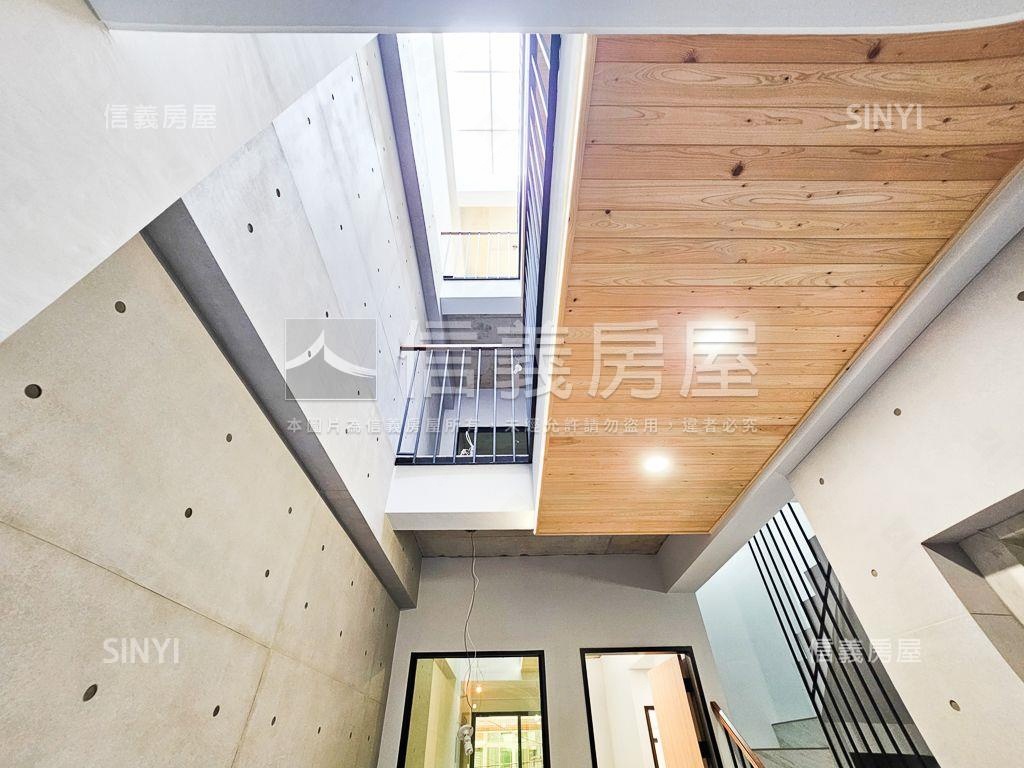 新屋市區全新電梯別墅房屋室內格局與周邊環境
