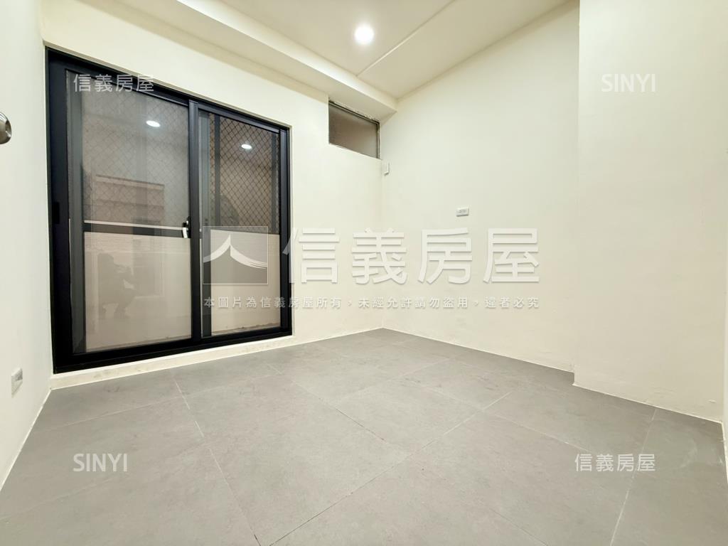 大里精華商圈全新整理兩房房屋室內格局與周邊環境