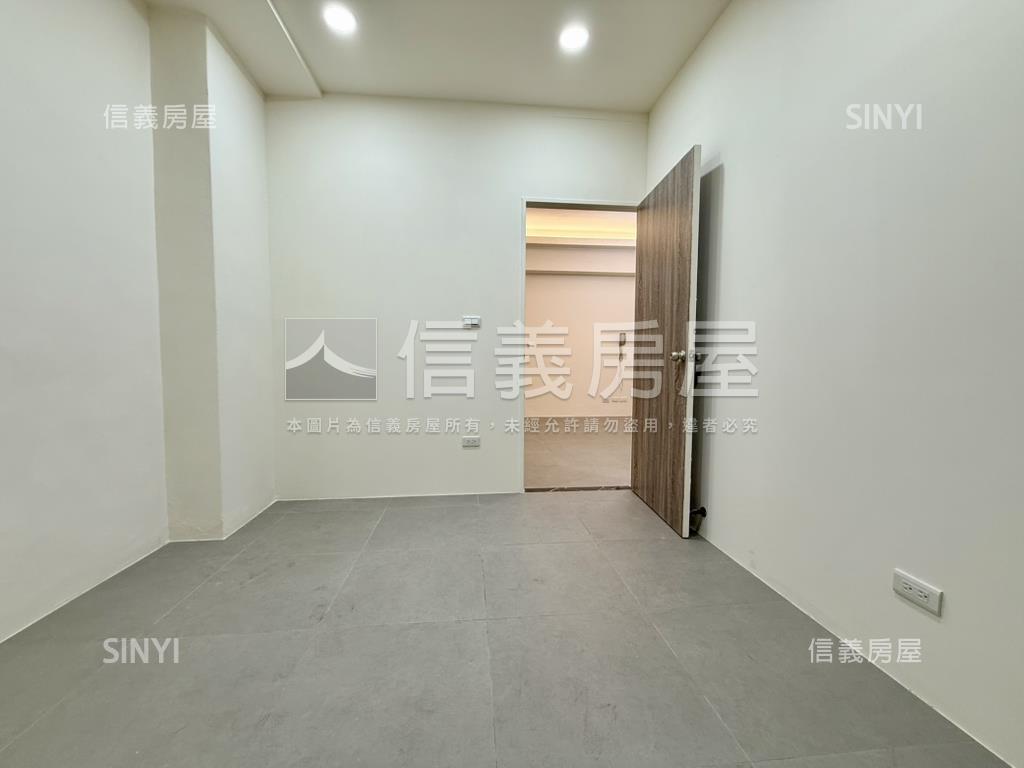 大里精華商圈全新整理兩房房屋室內格局與周邊環境
