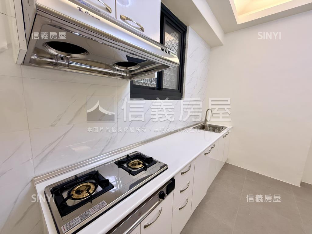 大里精華商圈全新整理兩房房屋室內格局與周邊環境