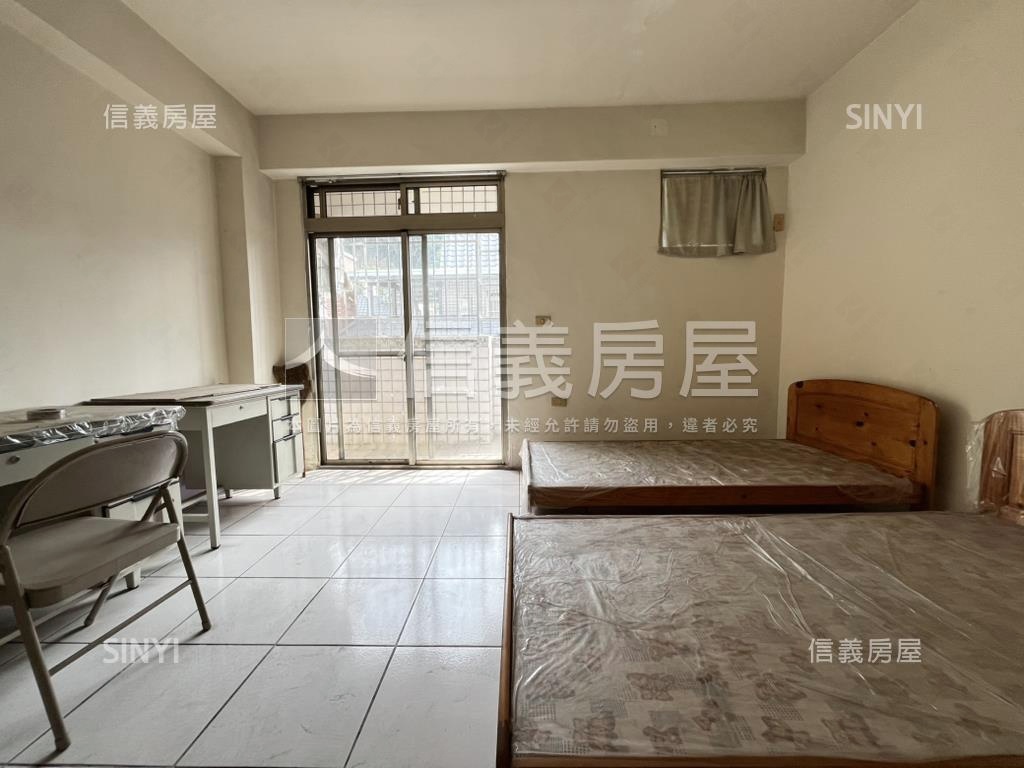 中正路前後臨路大店面房屋室內格局與周邊環境