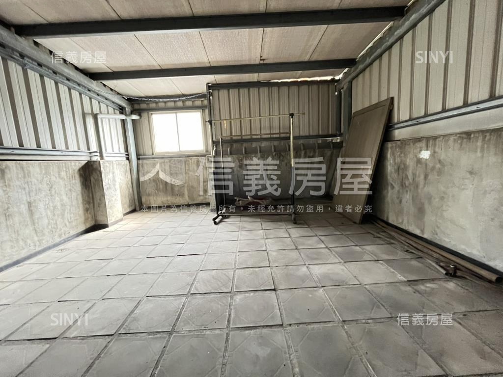 中正路前後臨路大店面房屋室內格局與周邊環境