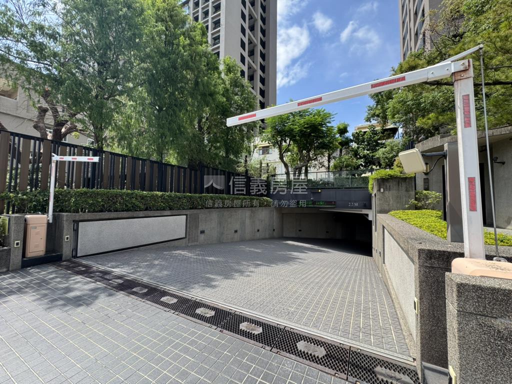 登陽廊香＊視野四房雙平車房屋室內格局與周邊環境