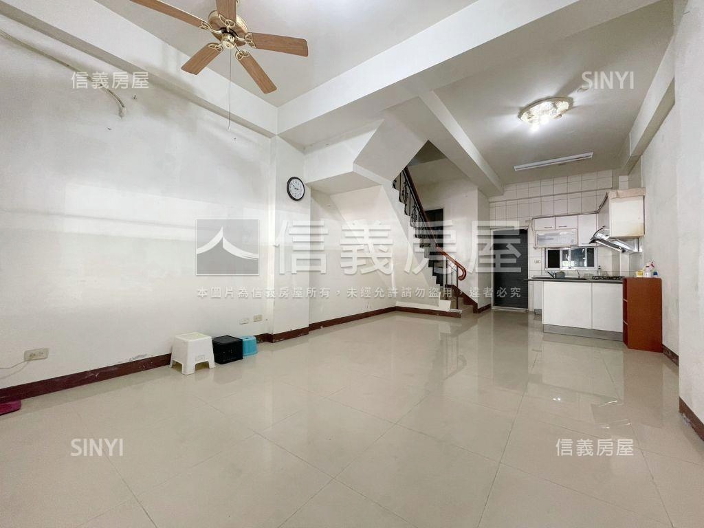 專任降價！高工旁臨路透天房屋室內格局與周邊環境