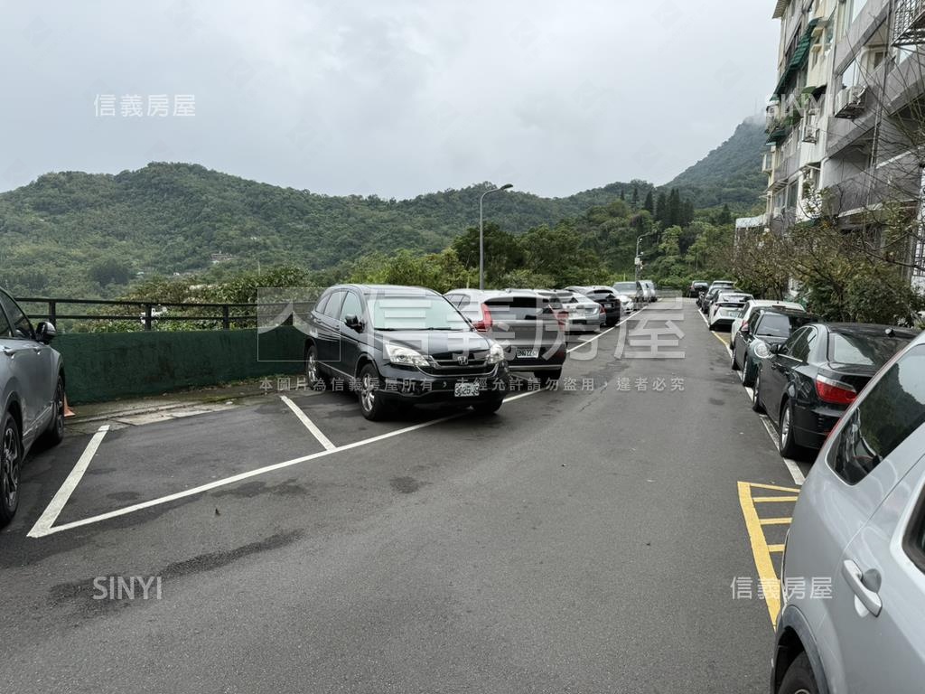 台北１０１豪華景觀大戶房屋室內格局與周邊環境