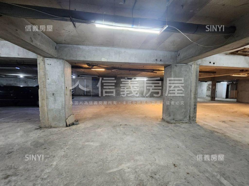 中壢車站☆市中心商業店面房屋室內格局與周邊環境