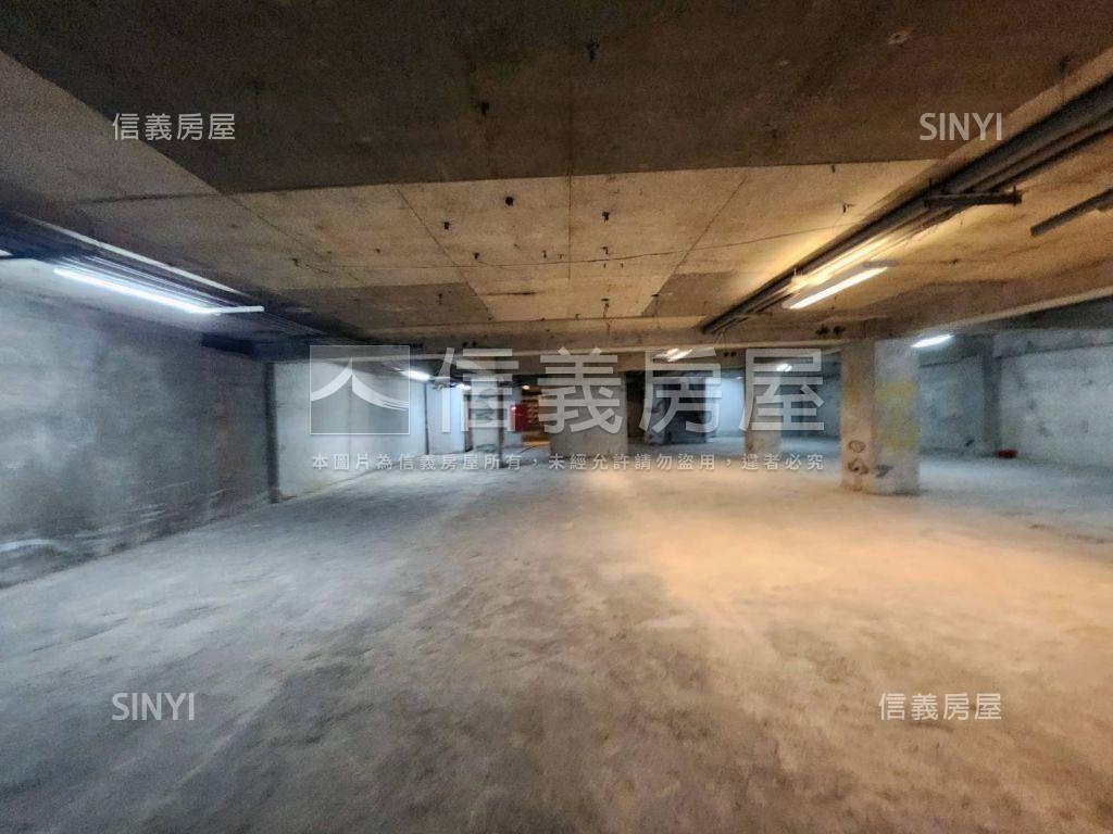 中壢車站☆市中心商業店面房屋室內格局與周邊環境