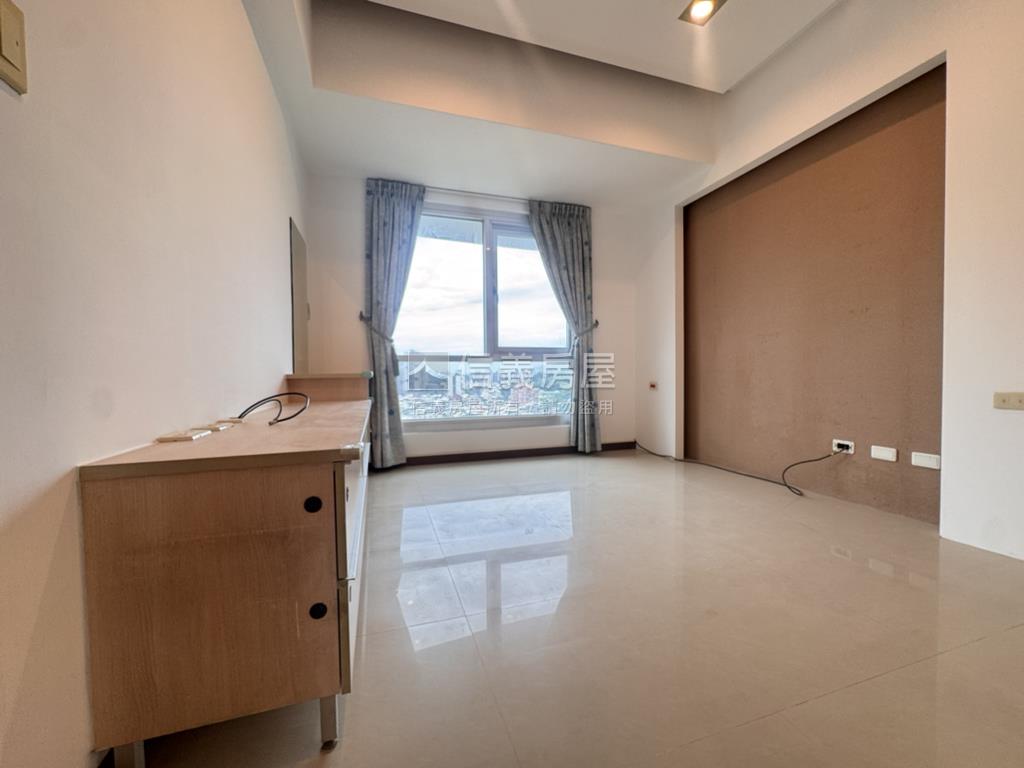 信義香榭美景高樓房屋室內格局與周邊環境