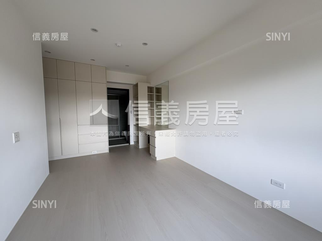 美麗山林輝煌大３房房屋室內格局與周邊環境