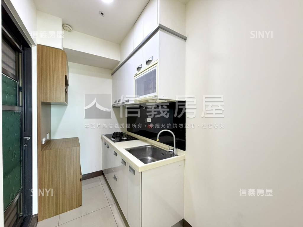 日光ＣＩＴＹ‧２房含２衛房屋室內格局與周邊環境