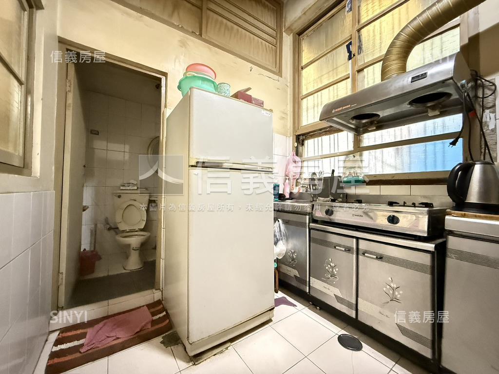 中西區前後臨路美透房屋室內格局與周邊環境