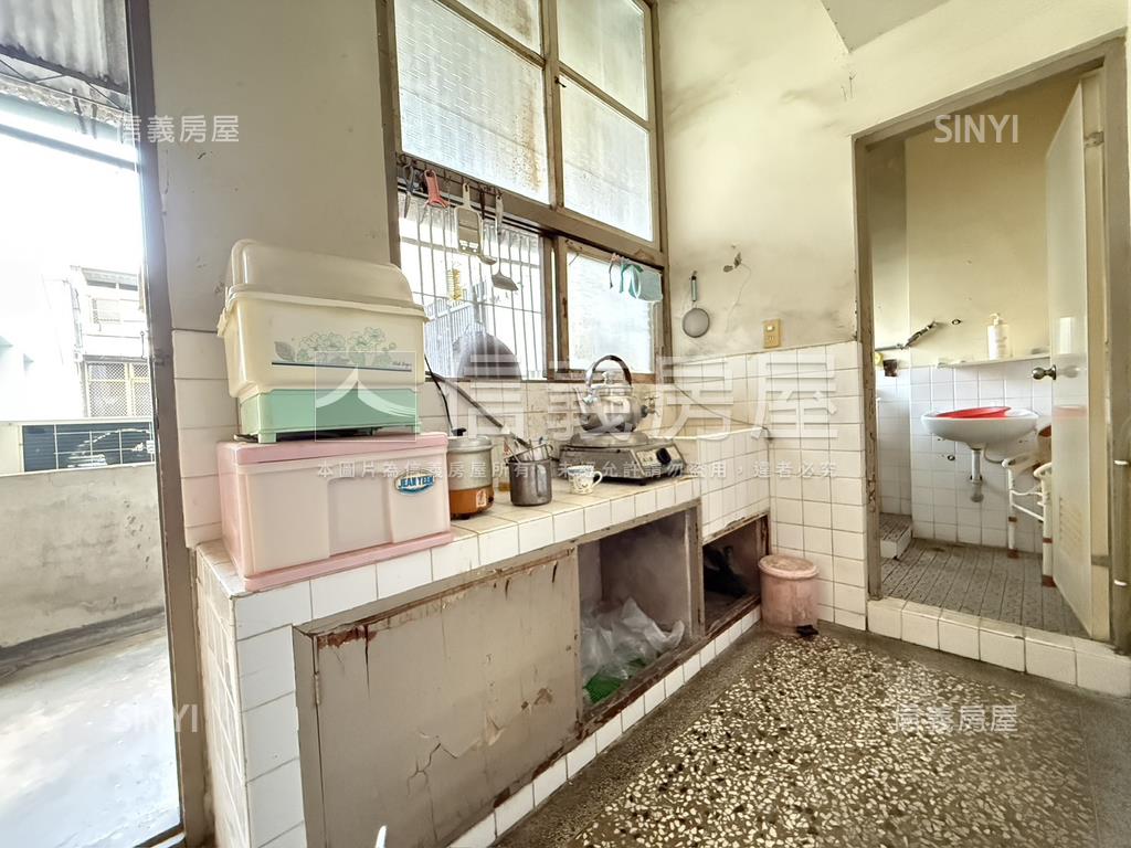 中西區前後臨路美透房屋室內格局與周邊環境