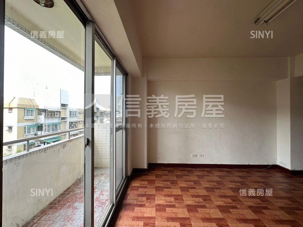 東區搶手三房有電梯房屋室內格局與周邊環境