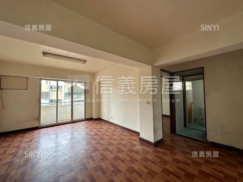 東區搶手三房有電梯房屋室內格局與周邊環境