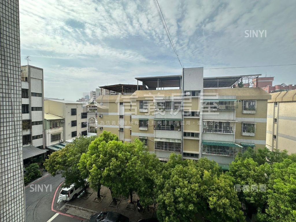 東區搶手三房有電梯房屋室內格局與周邊環境