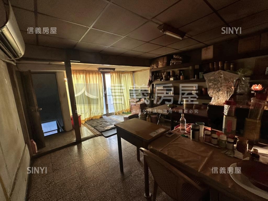 士林低總價透天房屋室內格局與周邊環境