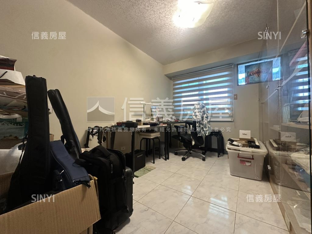 近南紡三房平車有附露台房屋室內格局與周邊環境
