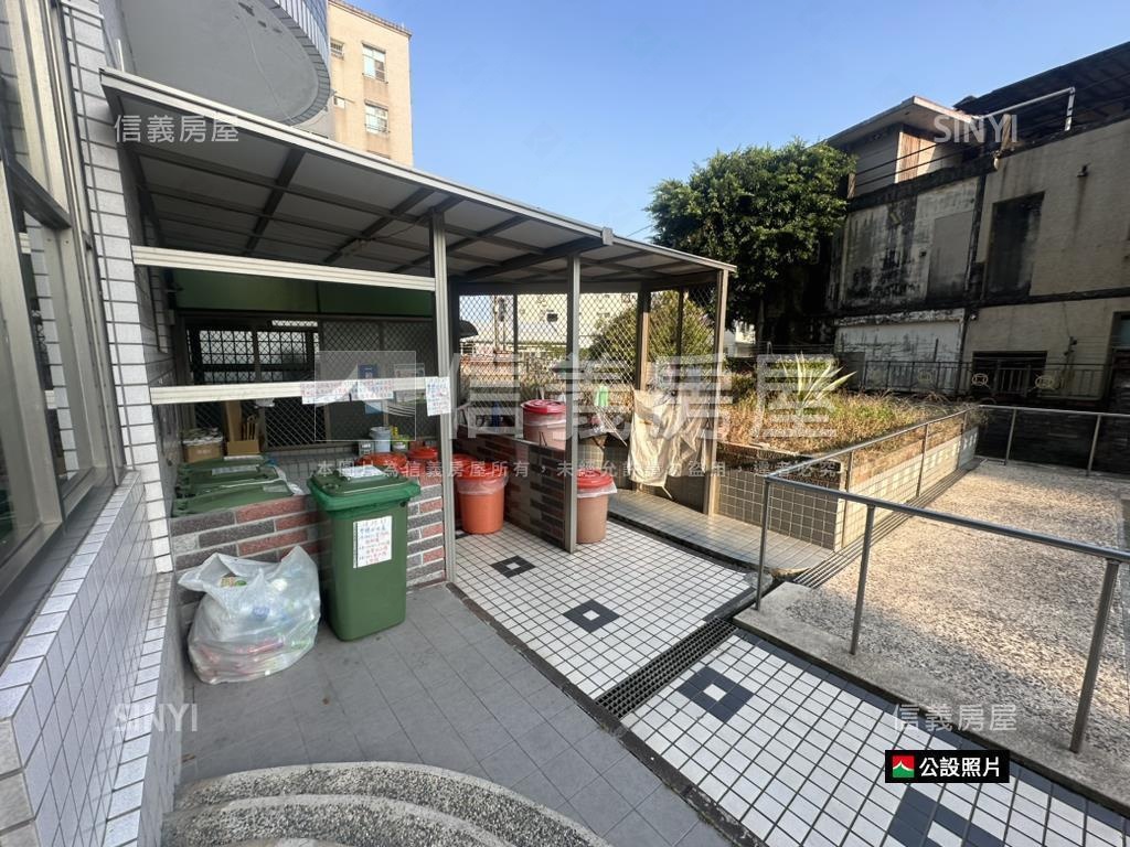 近南紡三房平車有附露台房屋室內格局與周邊環境