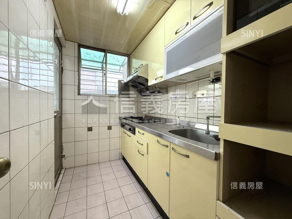 邊間滿庭芳明亮三房房屋室內格局與周邊環境