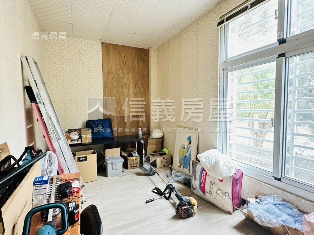 歸仁周末度假漂亮資材室房屋室內格局與周邊環境