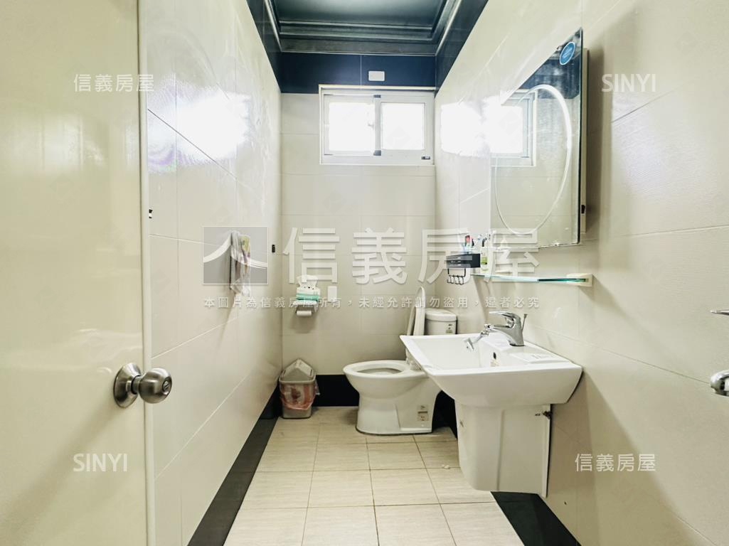 歸仁周末度假漂亮資材室房屋室內格局與周邊環境
