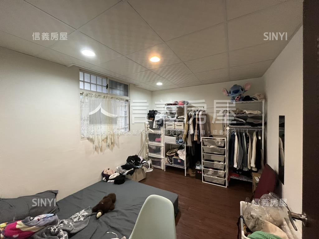 捷運明亮質感２房美寓房屋室內格局與周邊環境