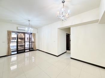 過嶺海德前後陽台兩房車位