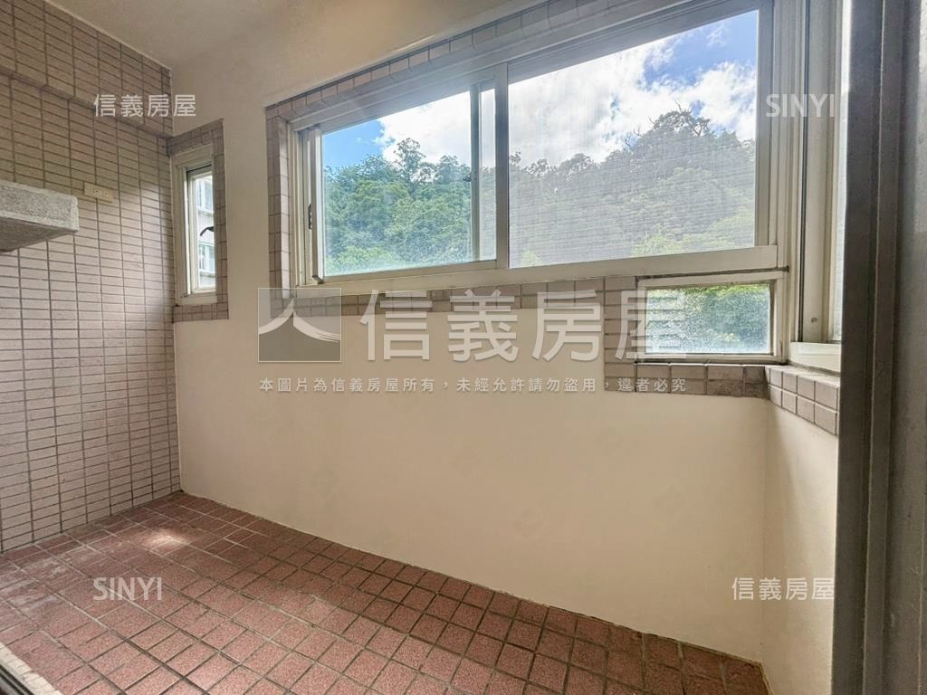 政大清境高樓森活三房車位房屋室內格局與周邊環境