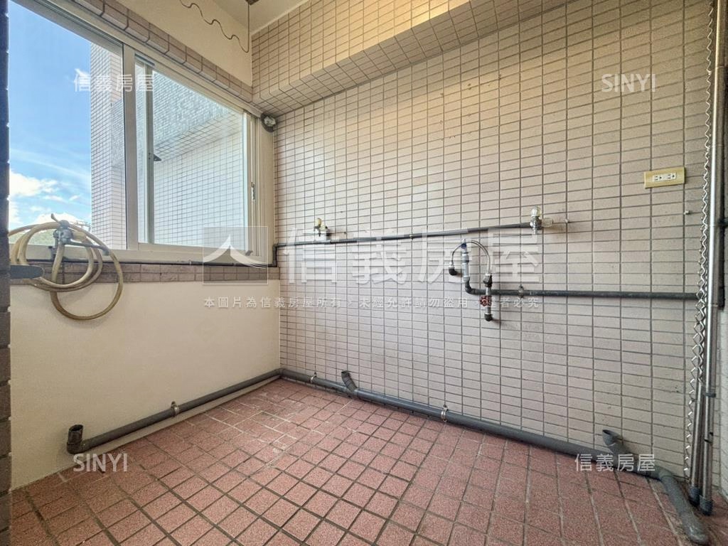政大清境高樓森活三房車位房屋室內格局與周邊環境