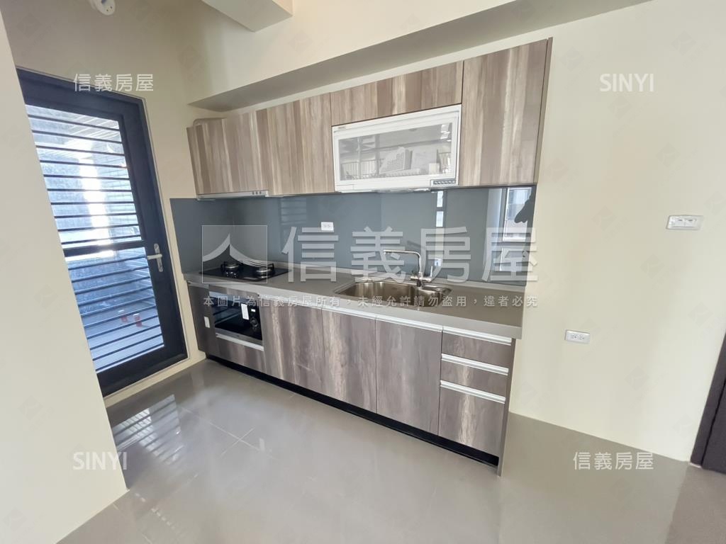 大景首席三房平車房屋室內格局與周邊環境